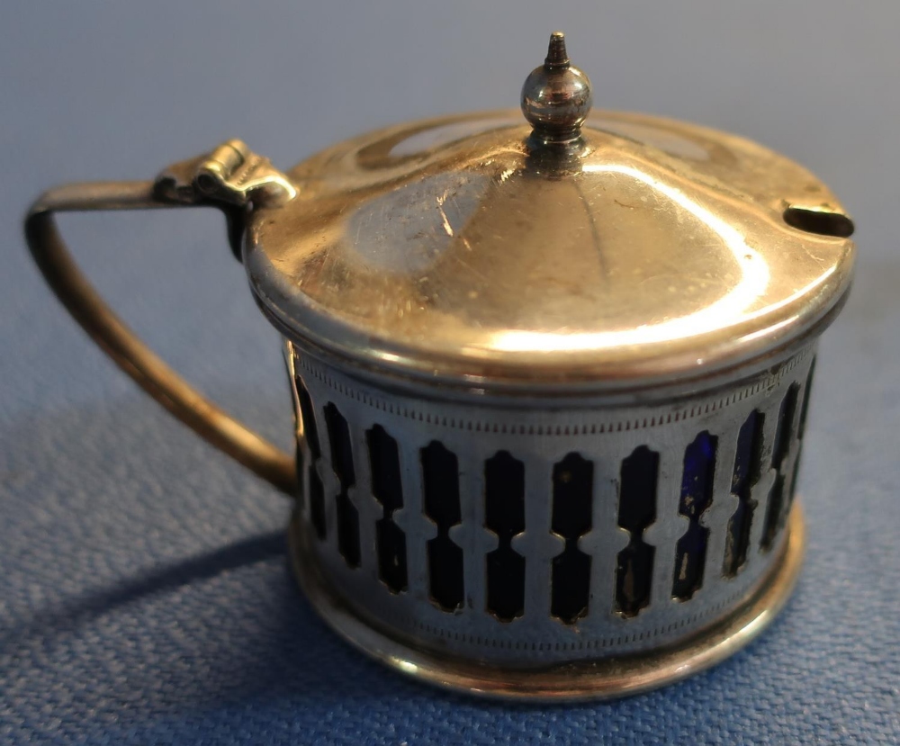 Group of various silver plate and Eastern white metal items including modern rectangular snuff box - Image 12 of 13