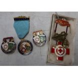 Silver gilt R.A.O.B Buffalo Lodge bar brooch, an enamel Red Cross Society medal, Stewards Masonic