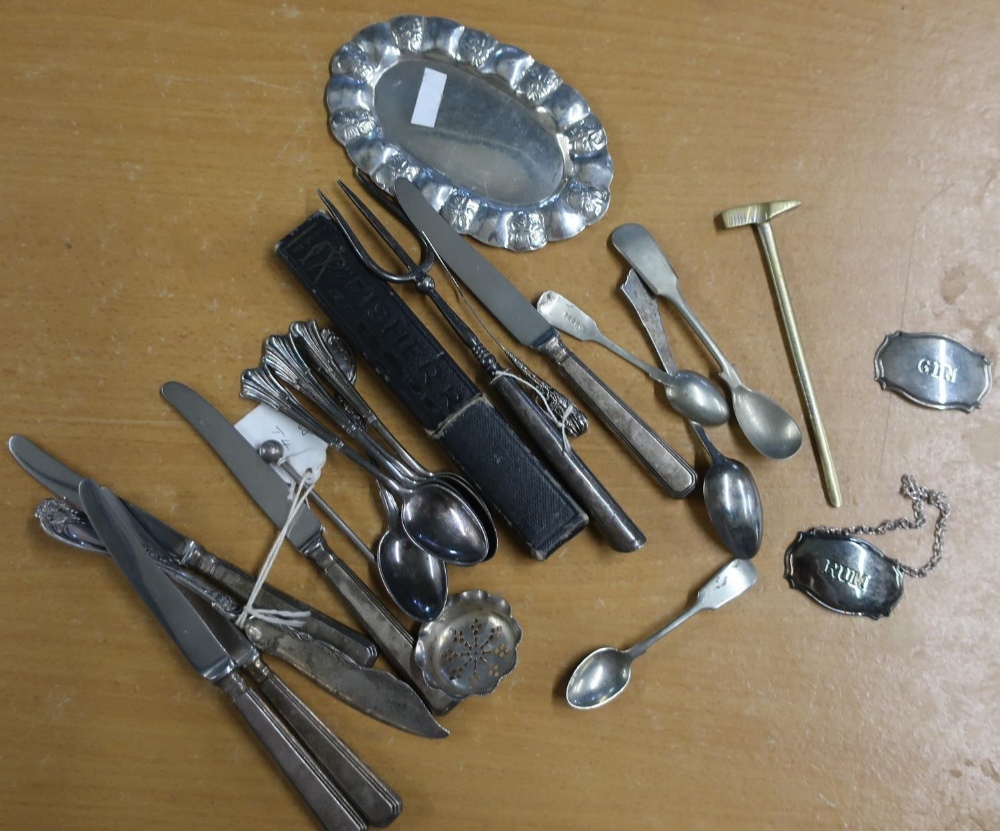 Selection of various plated salts, butter knives, toasting fork, Fisher cut throat razor, hat pin