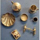 Group of various silver plate and Eastern white metal items including modern rectangular snuff box