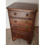 Oak chest of four drawers (58cm x 48cm x 96cm)
