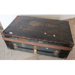 Vintage flat topped wooden slatted travelling trunk (54cm x 33cm x 92cm)