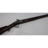 19th C percussion cap single barrelled fowling gun with 32 inch barrel, complete with ramrod