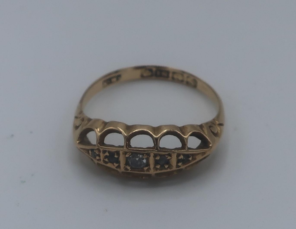 Victorian 18ct gold 5 stone set dress ring - Image 2 of 3