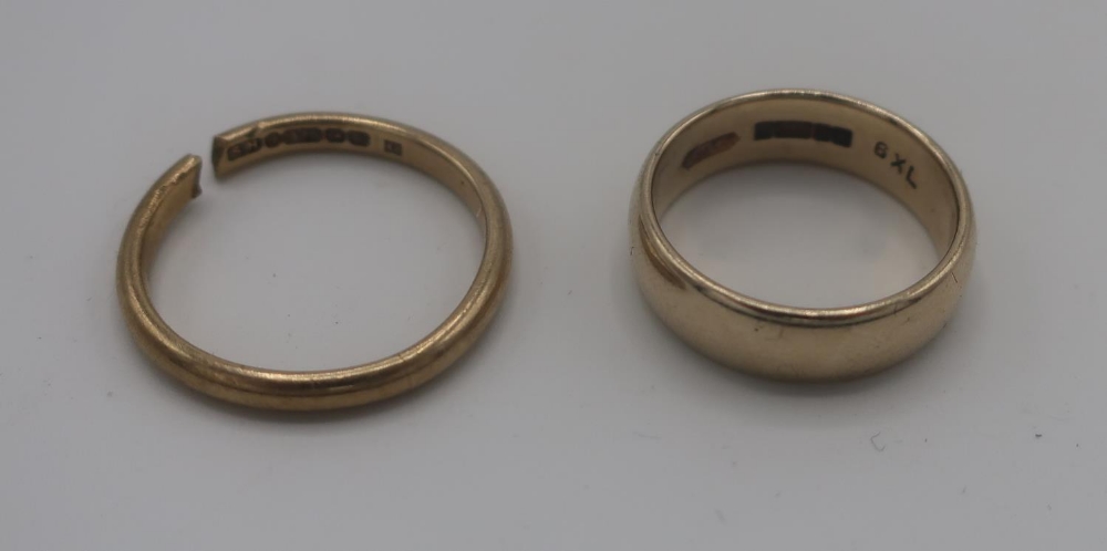 Two 9ct hallmarked gold wedding bands, one cut, 6.5g - Image 2 of 4