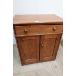 Victorian pitch pine side cabinet with drawer above a pair of doors (73cm x 83cm x 45cm)