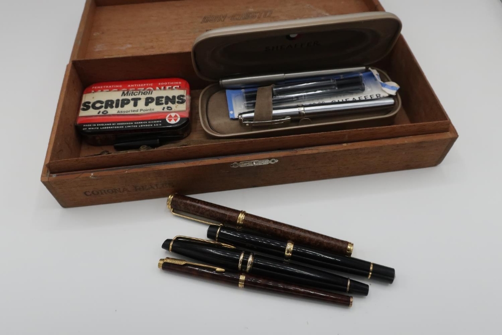 Waterman's and other fountain pens by Sheaffer, Parker and Enzo Varini, quantity of script pens etc