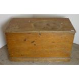 Victorian scumbled pine blanket box with hinged top and two internal compartments (103cm x 54cm x