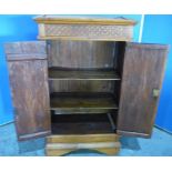 Rustic style waxed cabinet with two geometric scratch carved doors (85cm x 147cm x 44cm)