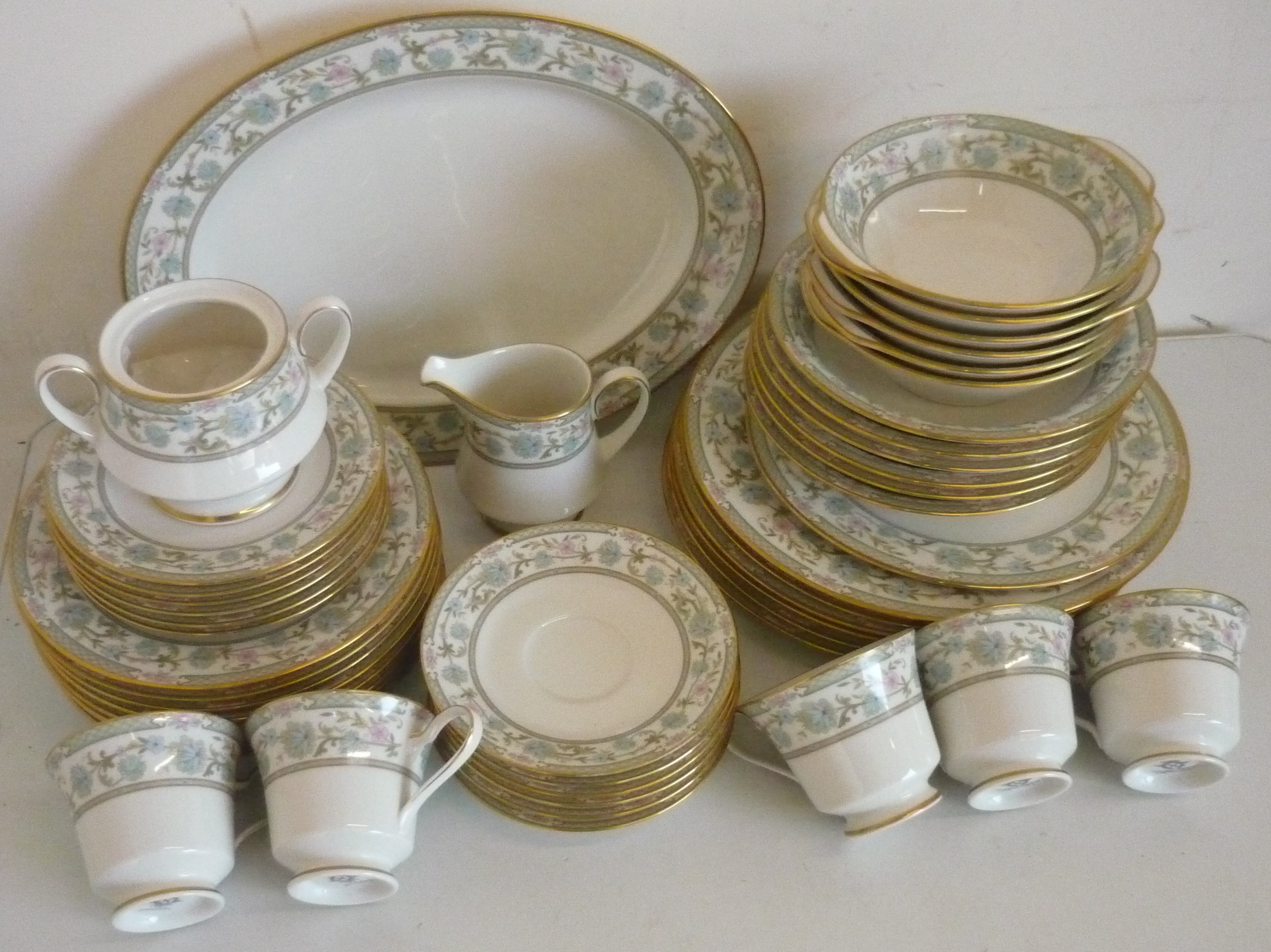 Collection of Noritake Ivory China Miyoshi pattern tea and dinner ware, approx 40pcs