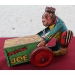 Banana Joe clockwork tin plate toy, English made (18cm)