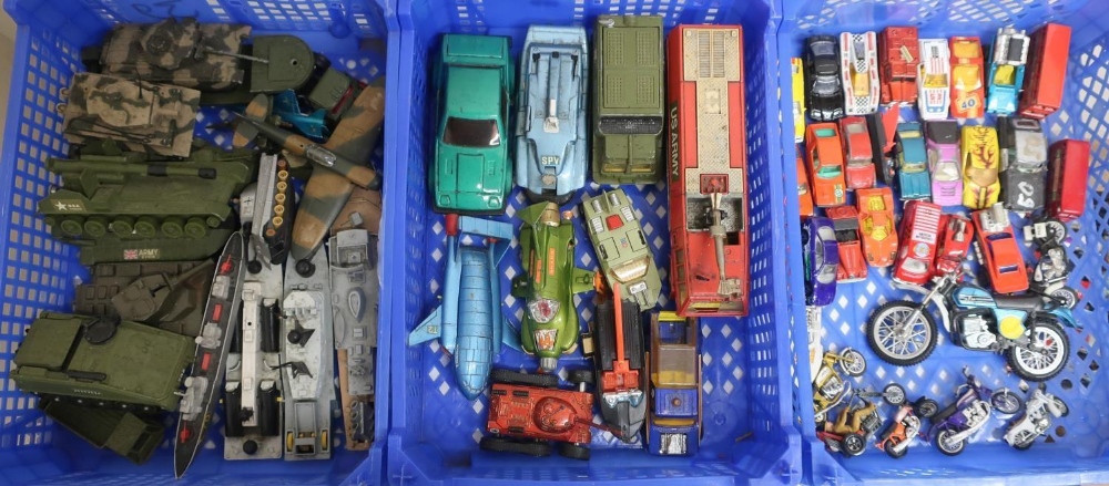 Collection of Dinky, Corgi and other die-cast vehicles including military, Thunderbird 2, SPV