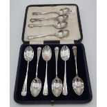 Set of six Edwardian hallmarked silver tea spoons. London 1913, cased, and a set of four silver