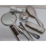 Edwardian and later group of silver hallmarked dressing table items, Birmingham and Chester 1909-