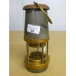 Wolf Type FS brass and steel miners lamp No. 367A (20cm)