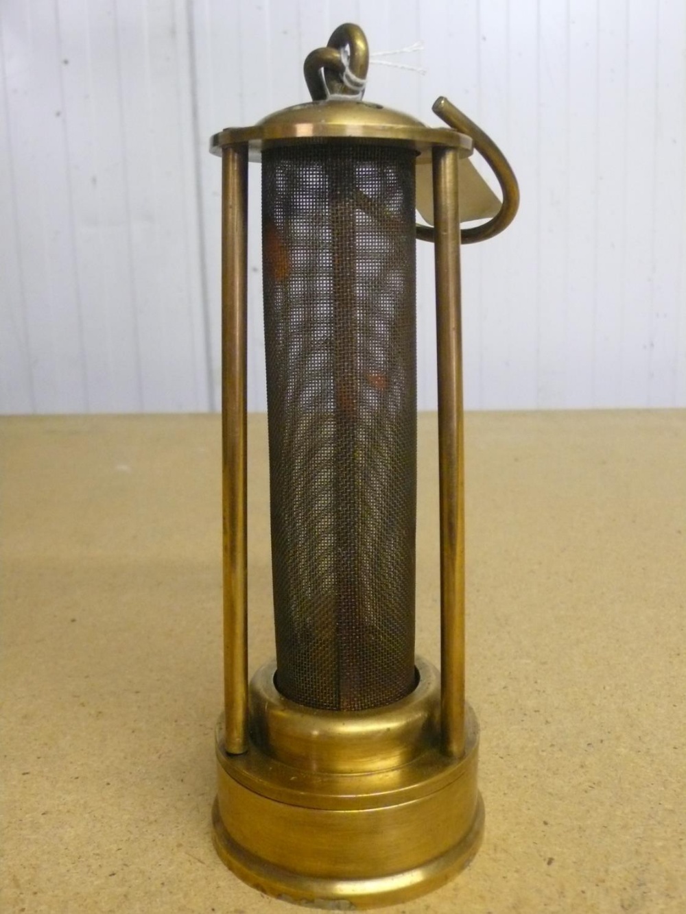 Brass miners lamp with gauze central column (19.5cm)