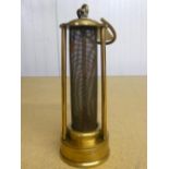 Brass miners lamp with gauze central column (19.5cm)