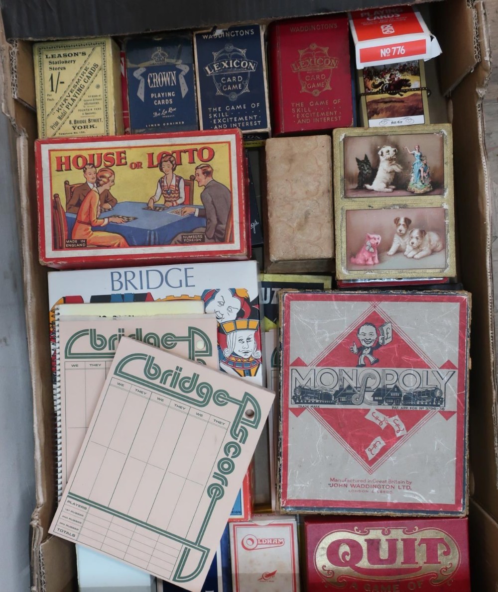 Collection of playing cards including Union Castle, Oldham Batteries, Players No.10, Will's Gold - Image 2 of 2