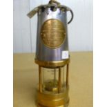 Protector Type 1A brass and steel miners lamp (22cm)