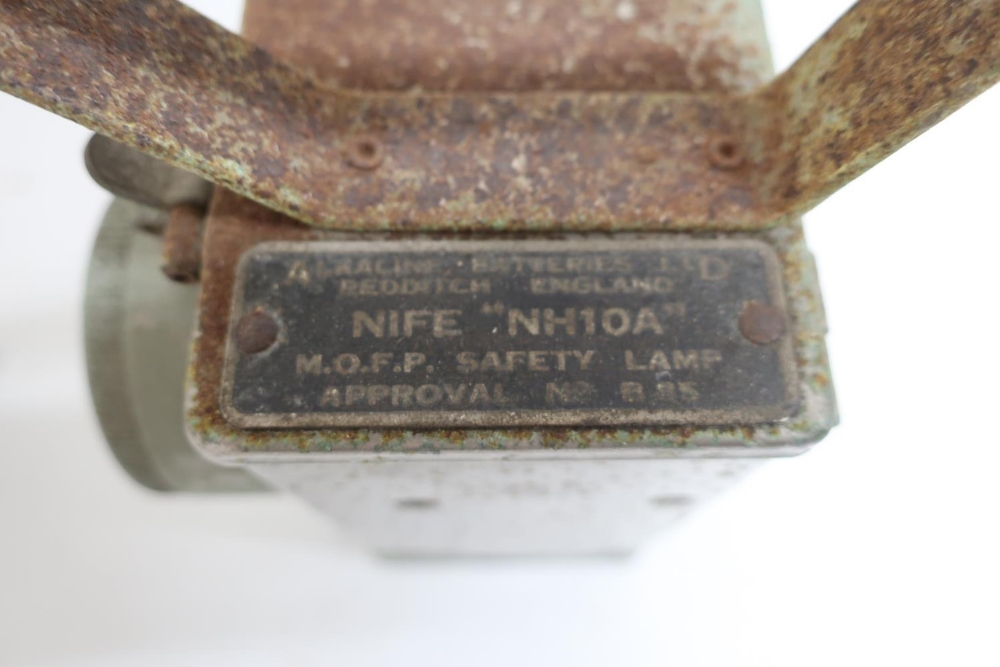 Nife "NH10A" Mofp safety lamp, and another similar (2) - Image 3 of 4