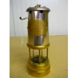 British Coal Mining Company Wales UK Type Vale brass and steel miner's lamp No. 5046 (22cm)