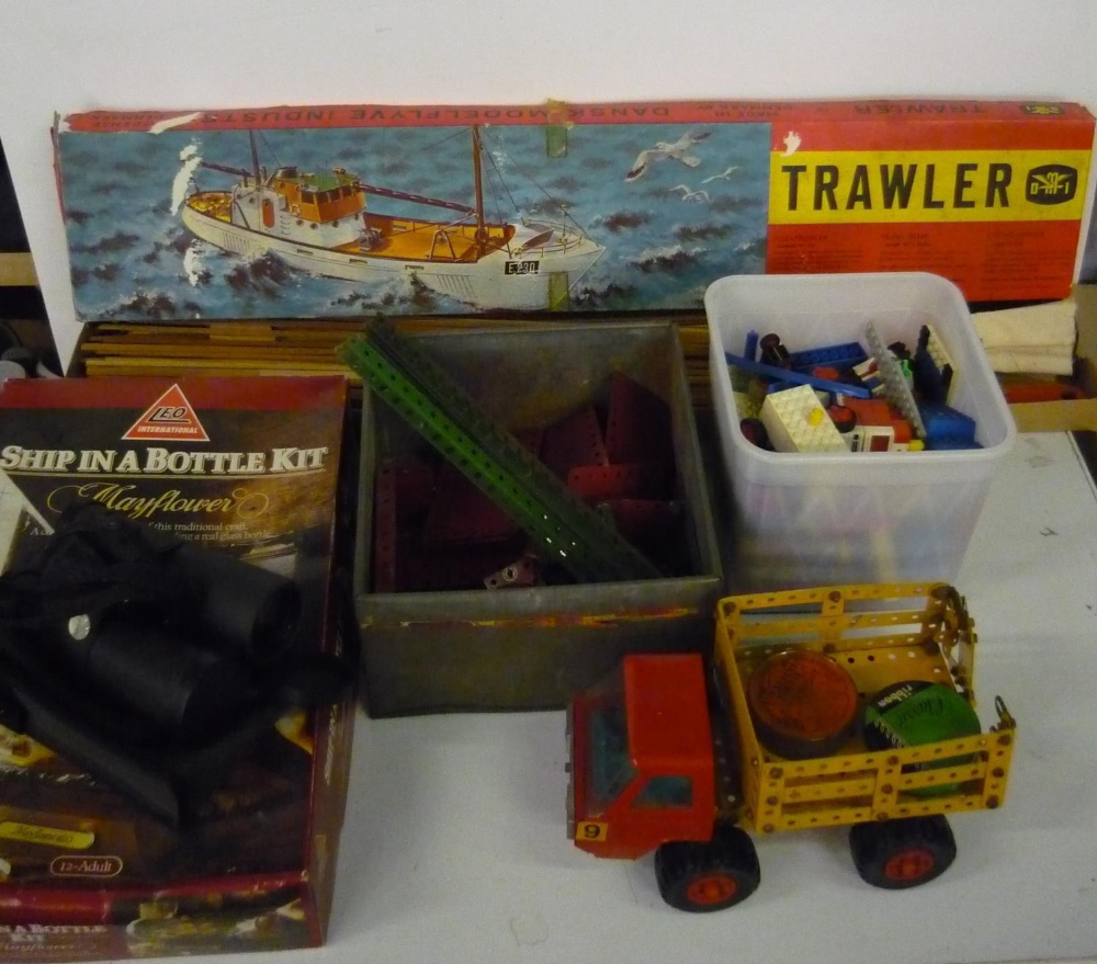 Small quantity of Meccano, including a part built tipper, quantity of Lego, DMI Model Trawler Lit,