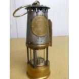 Protector Type SL brass and steel miners lamp No .21 (22.5cm)