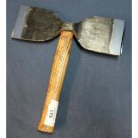 Double headed short shafted hand axe stamped SWEDEN (width 27cm)