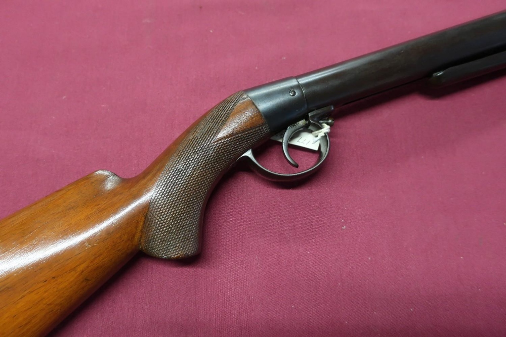 Vintage .177 Militia patt. break barrel air rifle No. 37865
