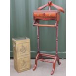 A Regency style mahogany valet stand with two drawers on twist turn supports and cabriole legs (53cm
