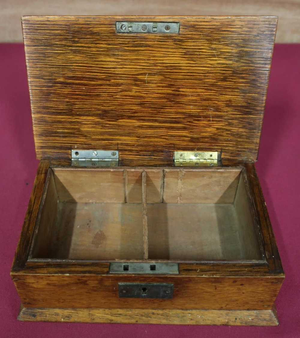 Early 20th C golden oak cigarette box with plated mounts, four plated napkin rings and two similar - Image 5 of 5