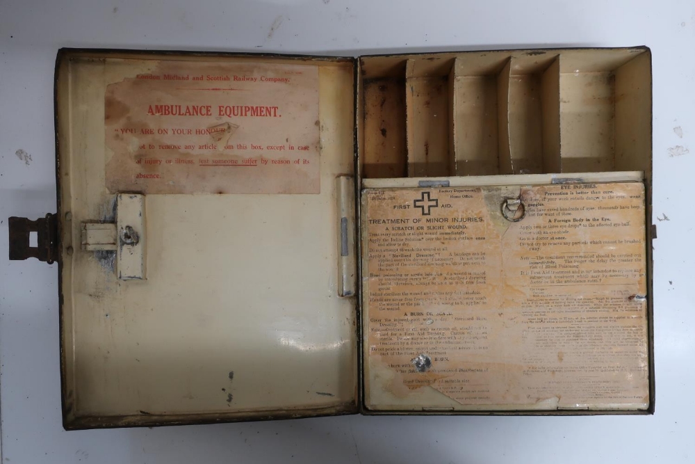 LMS Ambulance Stores tin box with fitted interior with instructions (34cm x 27cm x 11cm) - Image 2 of 2