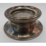 Silver filled capstan shaped stand, (D12.6cm, H5cm)