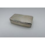 Edwardian silver hallmarked rectangular snuff box with reeded body, plain hinged top engraved J.C