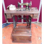 Singer treadle sewing machine with cover, on cast iron base, No.1331932SS. (W110cm x 80cm)