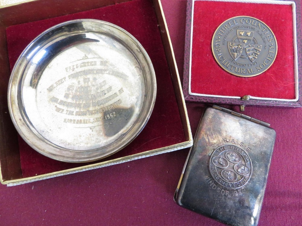 Garrard & Company Ltd presentation medal "Three Counties Agricultural Society" in case, and a silver