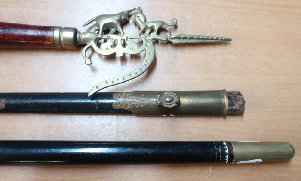 Early 20th C Indian ebonised swagger type cane with carved horn and bone grip and lions head pommel, - Image 3 of 6