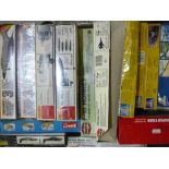 Collection of Airfix and Matchbox and other kit form model aircraft boxed and on sprunes