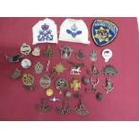 Collection of various cap badges including: Australian Commonwealth Military Forces, Scottish Horse,