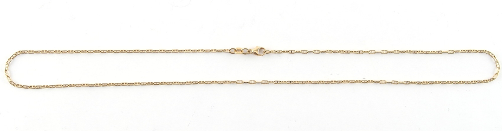 Property of a gentleman - an 18ct yellow gold chain necklace, approximately 5.5 grams.