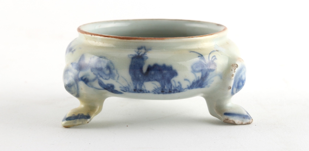 Property of a lady - an unusual mid 18th century English delft silver form cauldron salt, probably - Image 4 of 7