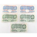 Property of a deceased estate - banknotes - five Peppiatt (1934-49) One Pound notes, all double