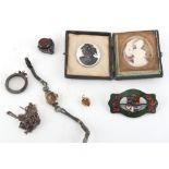Property of a lady - a bag containing assorted jewellery items including a lady's 14ct gold cased
