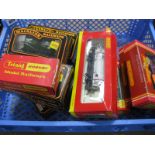 Twelve ''OO'' Gauge/4mm Items of Boxed Rolling Stock, by Hornby and Mainline. Tank wagons (3), SR,