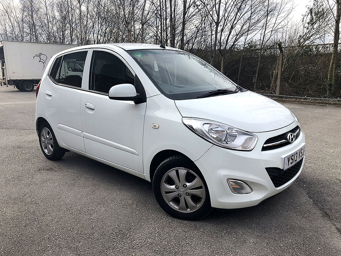 2013 [YS13 VSJ] Hyundai i10 Active, 5-Door Hatchback in white, 1.3 Petrol Manual Gearbox, 10,721