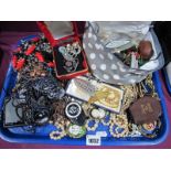 A Mixed Lot of Assorted Costume Jewellery, including imitation pearl bead necklaces, other modern