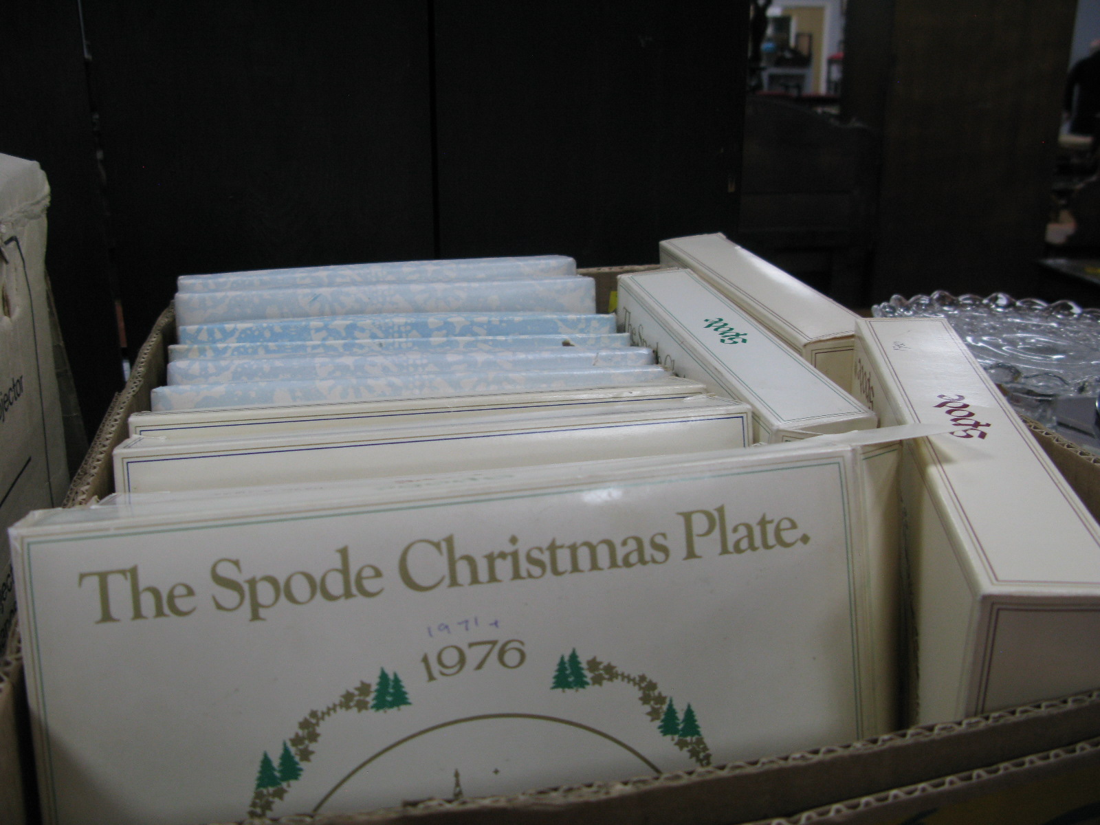 Collectors Plates, Spode Christmas 1970 to 1981 excluding 1978, Doulton Valentines Day. (6):- One