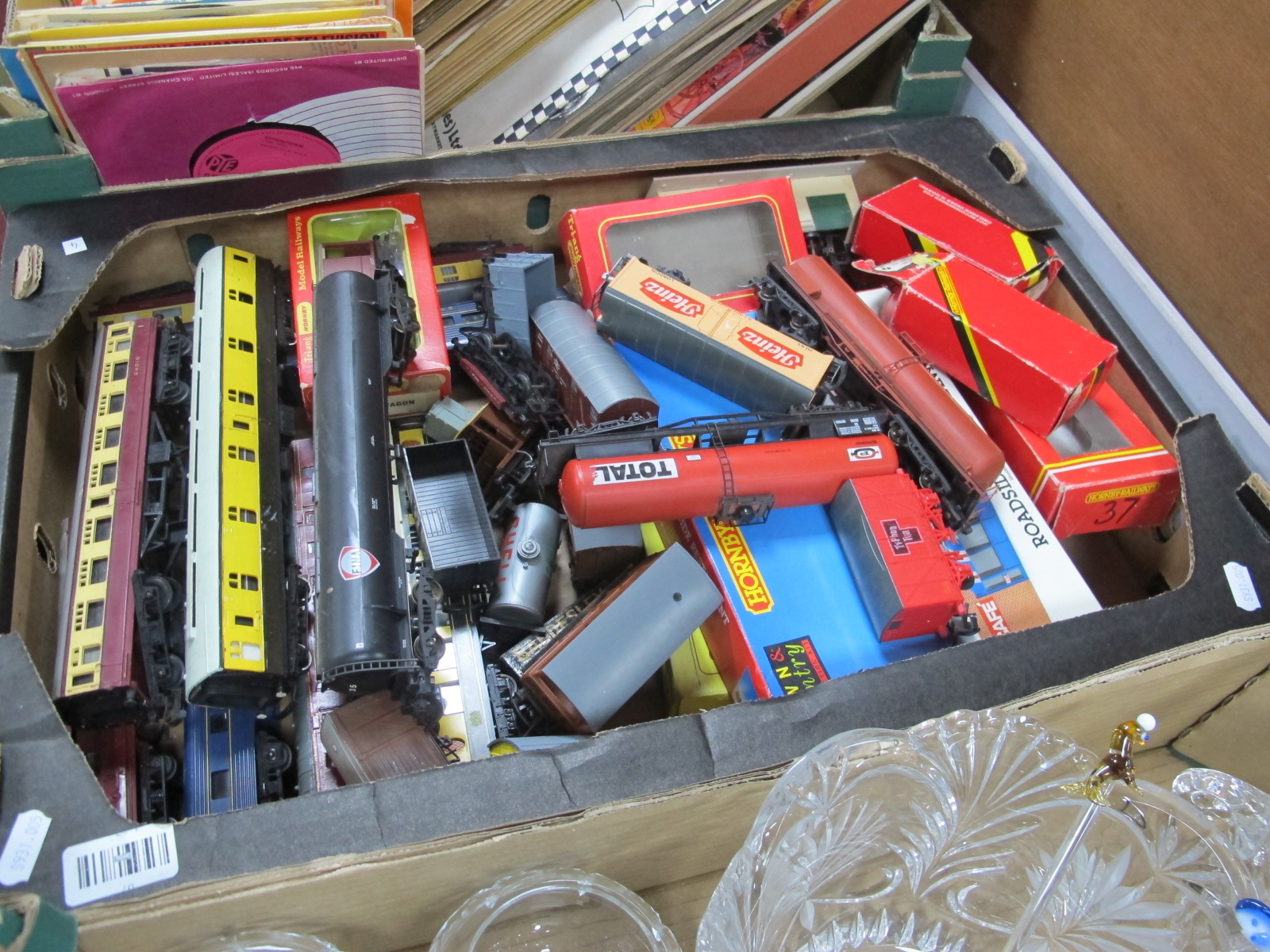 A Quantity of 'OO' Model Railway Rolling Stock, by Hornby and others.