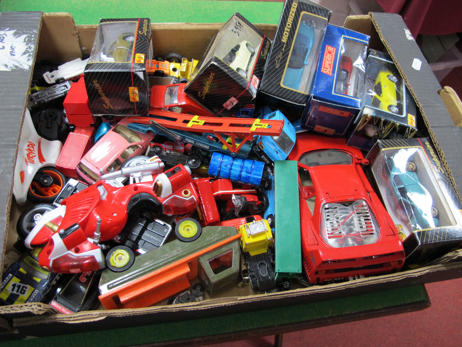 A Quantity of Modern Mainly Diecast, by Maisto, Burago, Matchbox, sometimes boxed, mainly playworn.