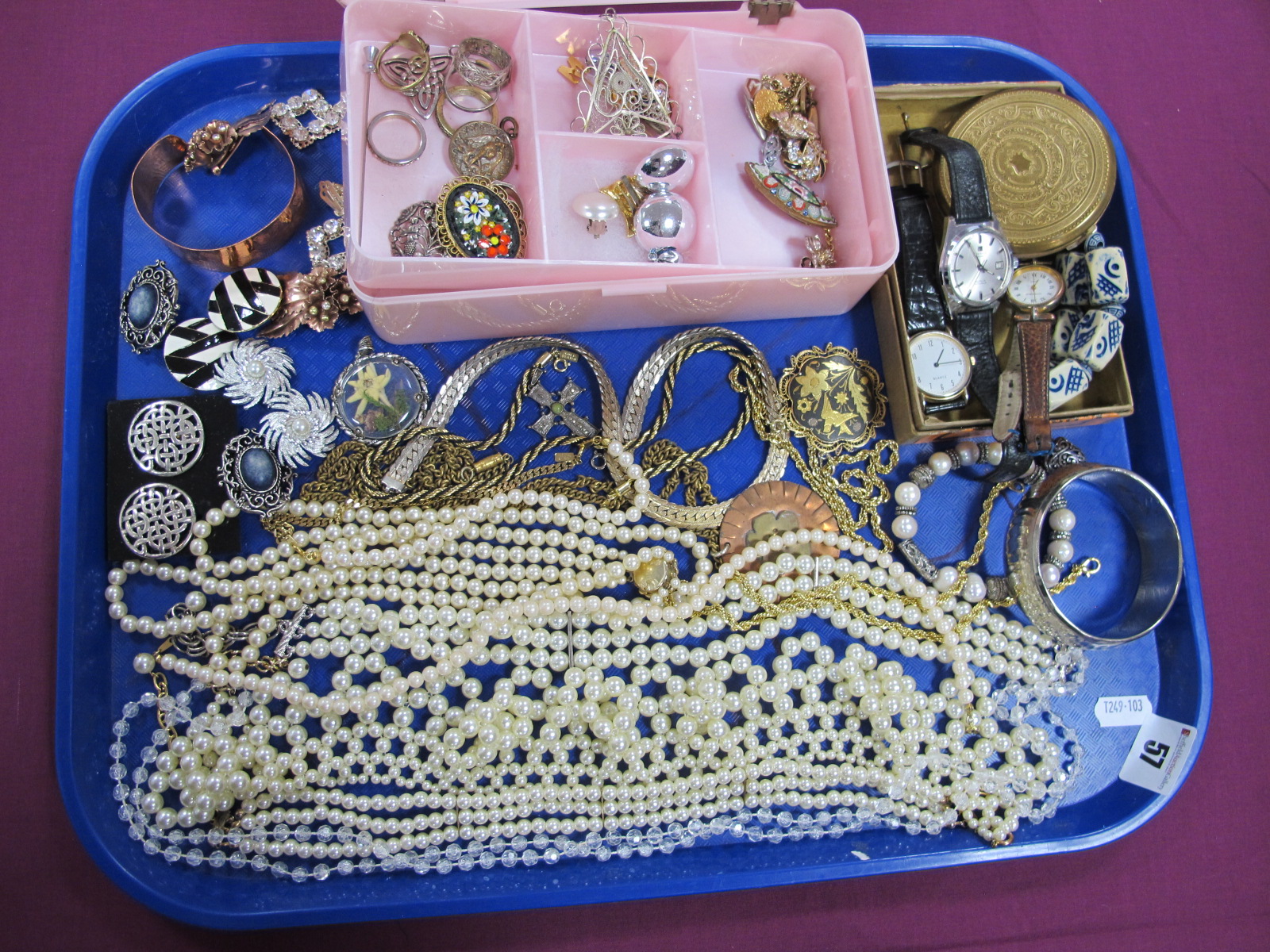 A Mixed Lot of Assorted Costume Jewellery, including imitation pearl bead necklaces, gilt coloured